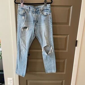 Levi’s 501 Distressed Jean